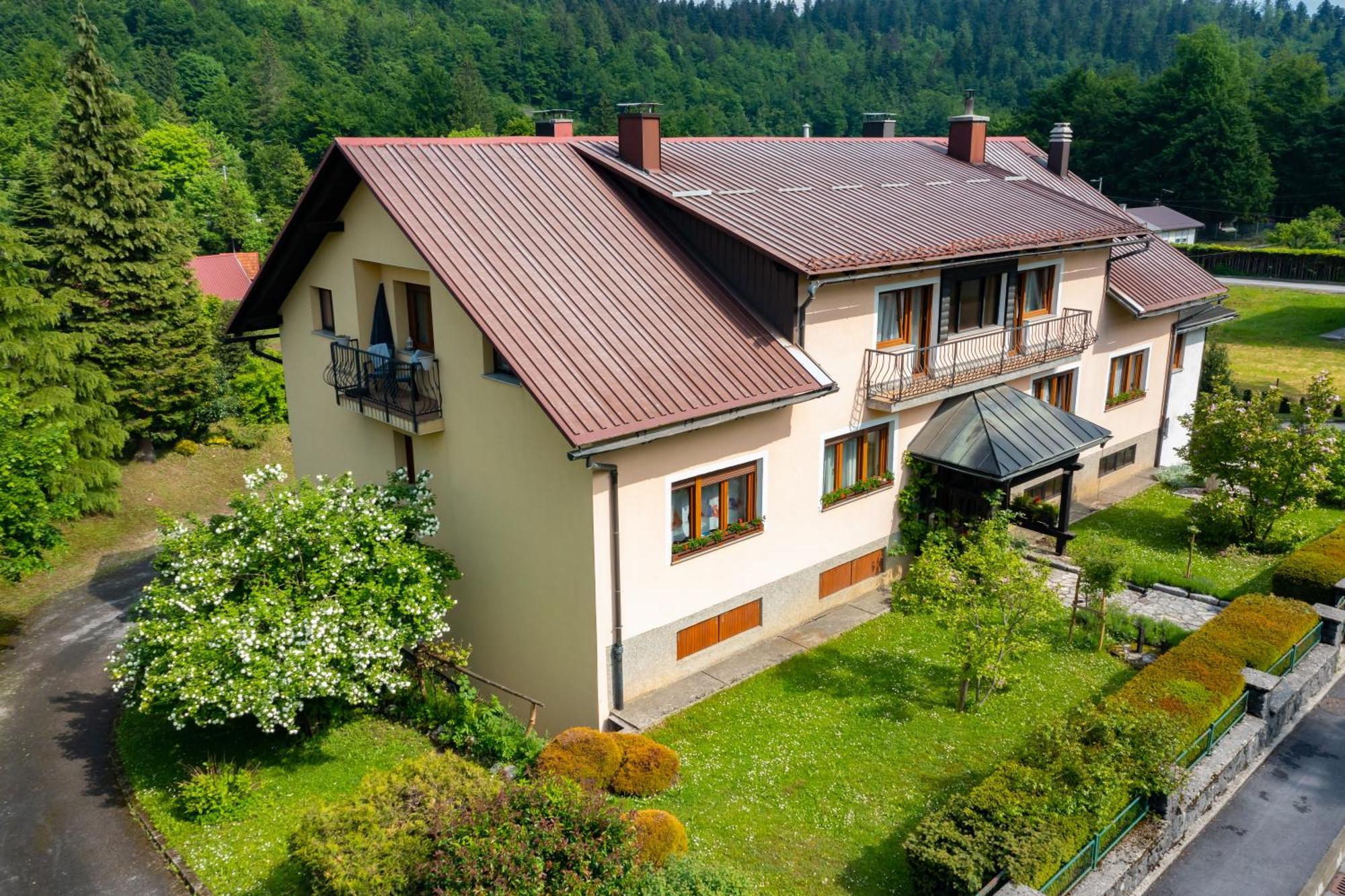 Apartmani Gruzdovo Delnice Εξωτερικό φωτογραφία